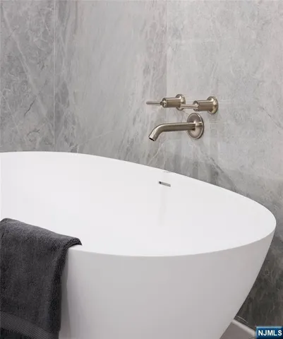 $1,300,000 | 320 Adolphus Avenue, Unit 321, Cliffside Park, NJ 07010