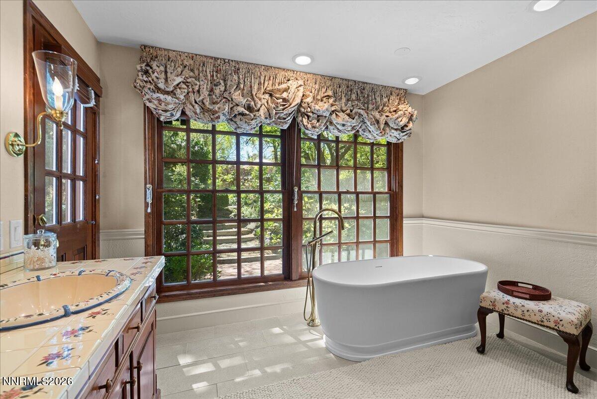 1985 Skyline Boulevard Reno, NV 89509 - Photo 15 of 56 027-1985 Skyline Blvd Reno NV 89509 (82