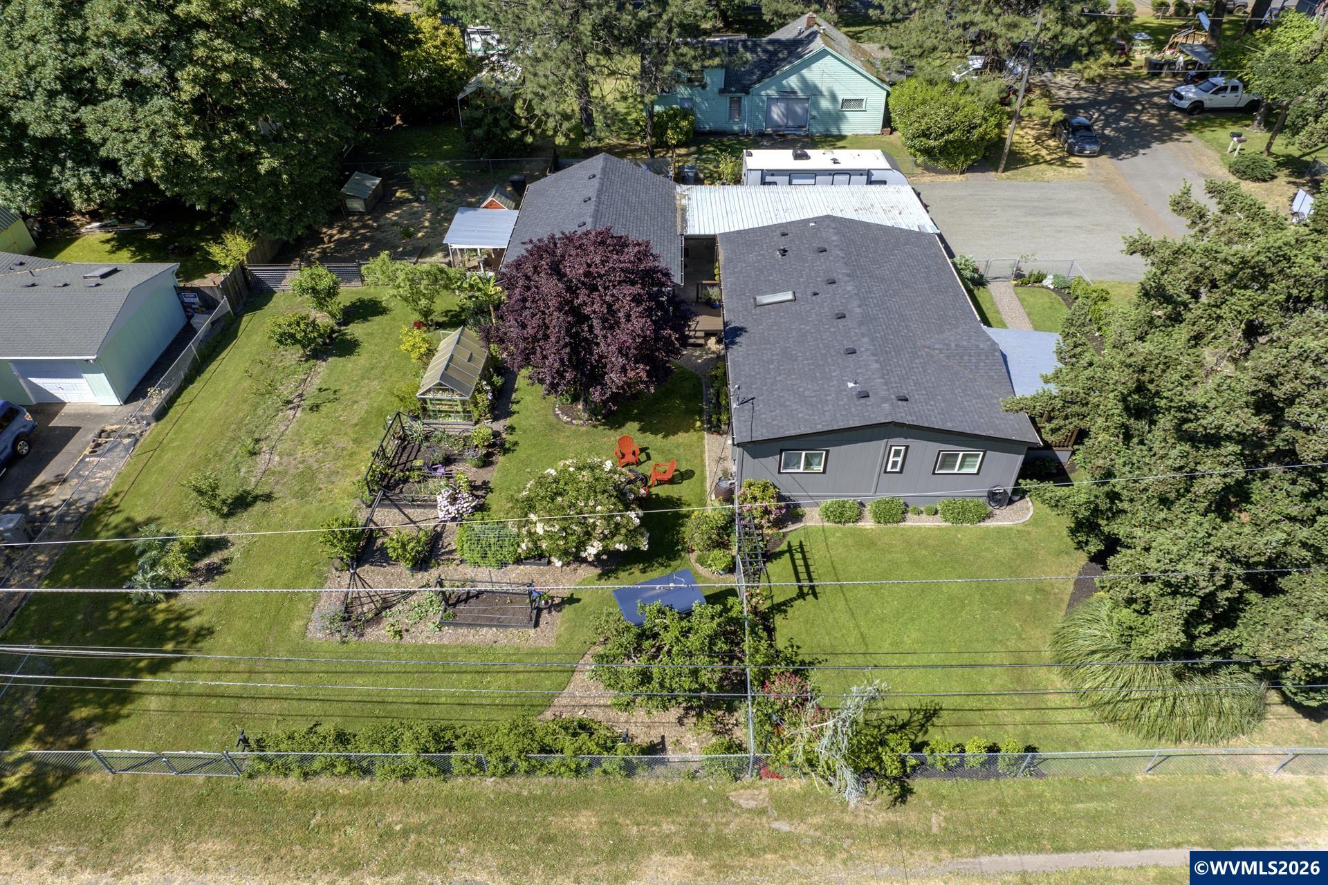 310 Chicago Street Northeast Albany, OR 97321 - Photo 46 of 48