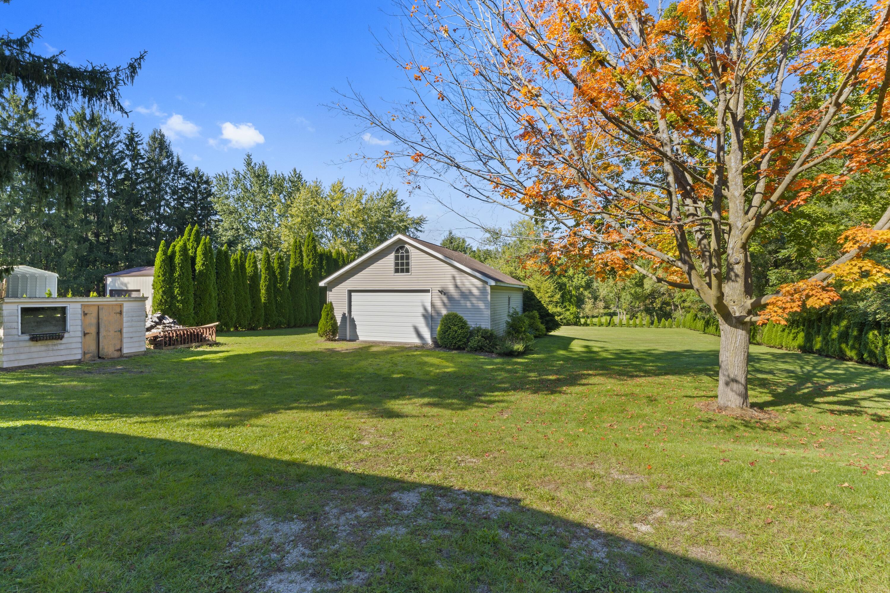 12312 West Mc Shane Road Franklin, WI 53132 - Photo 27 of 38 900 sq feet Outbuilding