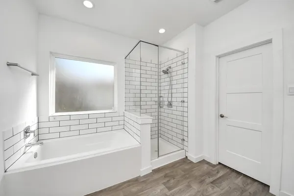 $2,800 | 10438 Plateau Pt Trail, Conroe, TX 77384