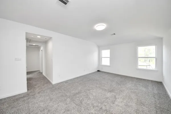 $2,800 | 10438 Plateau Pt Trail, Conroe, TX 77384