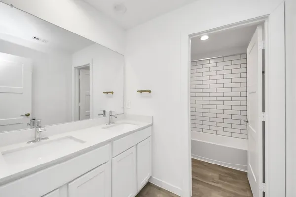 $2,800 | 10438 Plateau Pt Trail, Conroe, TX 77384