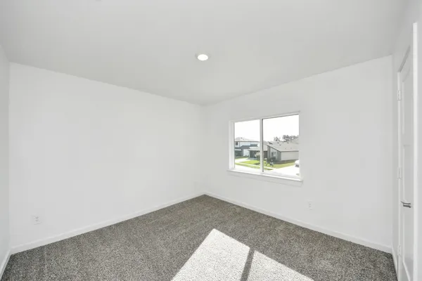 $2,800 | 10438 Plateau Pt Trail, Conroe, TX 77384