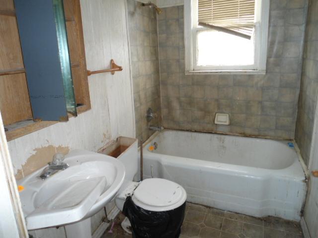 1995 Snoke Road Southwest Lancaster, OH 43130 - Photo 6 of 8