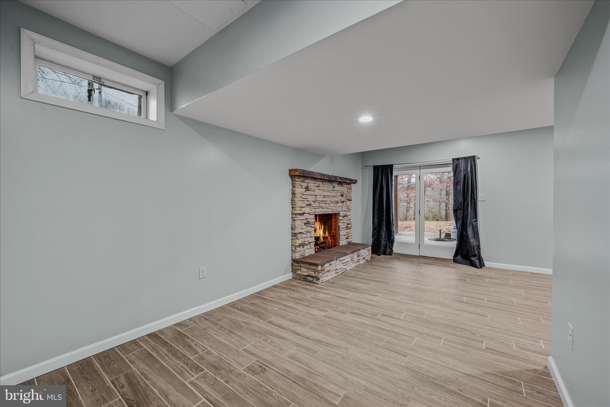 2509 Highland Ridge Road Berkeley Springs, WV 25411 - Photo 41 of 68 Family Room