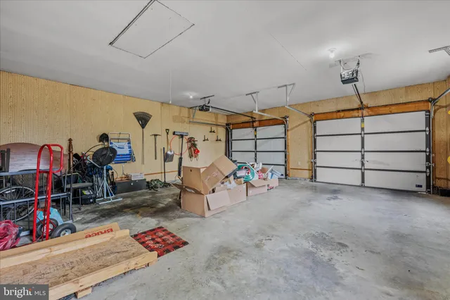 $425,000 | 2509 Highland Ridge Road, Berkeley Springs, WV 25411