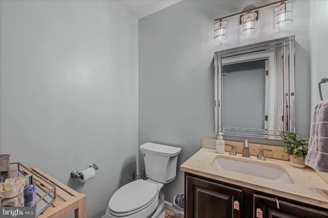 $425,000 | 2509 Highland Ridge Road, Berkeley Springs, WV 25411