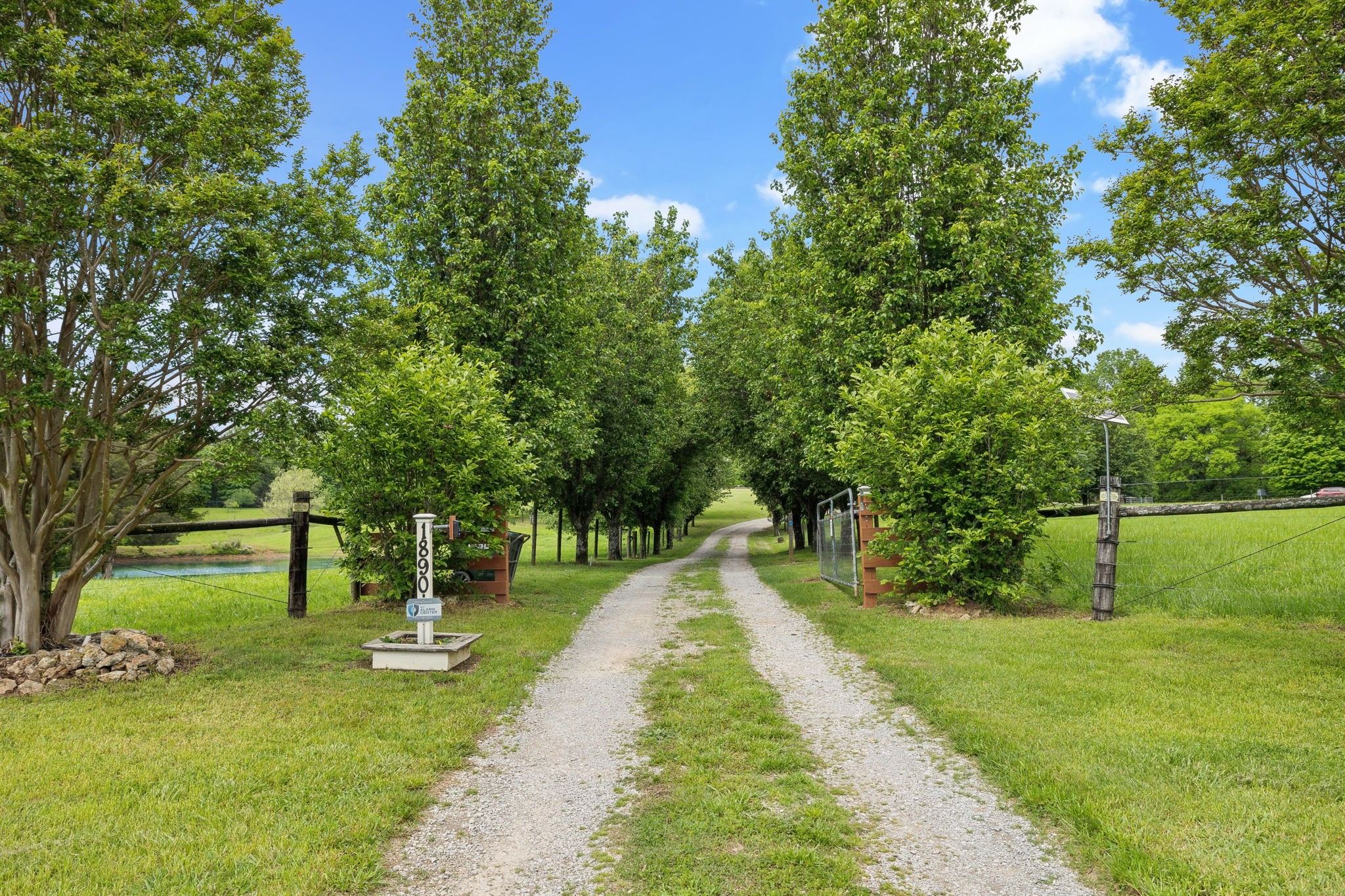 1890 Simmons Ridge Road Lewisburg, TN 37091 - Photo 5 of 89 Gallery Image 5