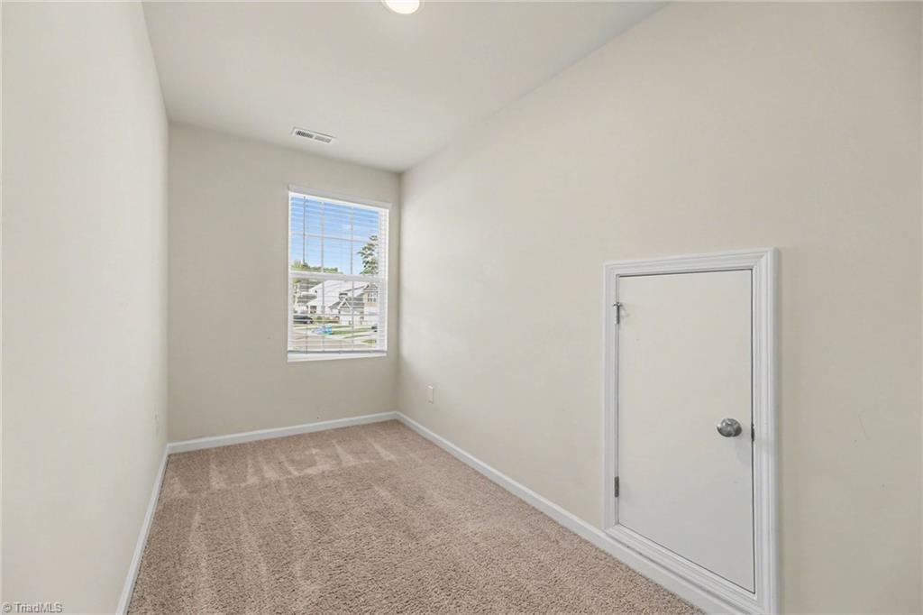 3874 Copperfield Court High Point, NC 27282 - Photo 26 of 33