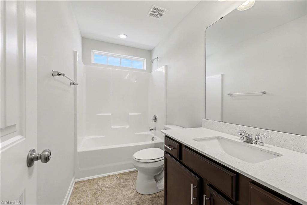 3874 Copperfield Court High Point, NC 27282 - Photo 27 of 33