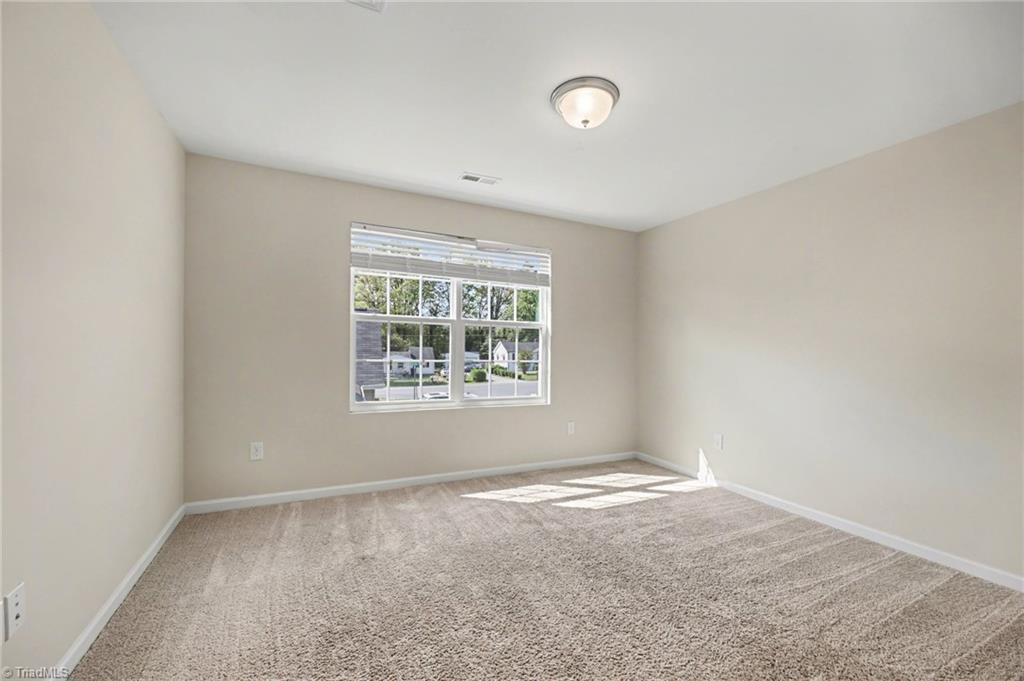 3874 Copperfield Court High Point, NC 27282 - Photo 28 of 33