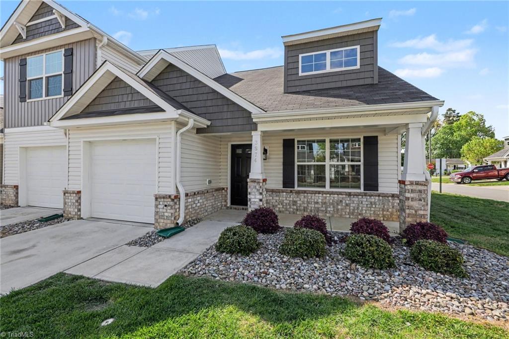 3874 Copperfield Court High Point, NC 27282 - Photo 5 of 33