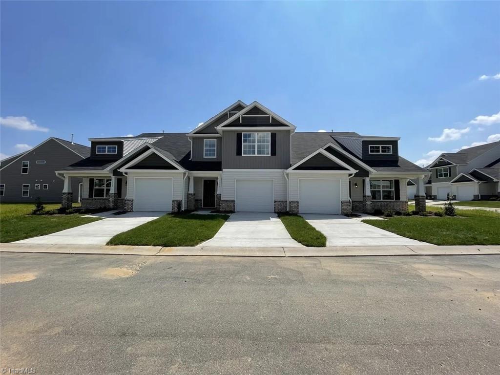 3874 Copperfield Court High Point, NC 27282 - Photo 8 of 33