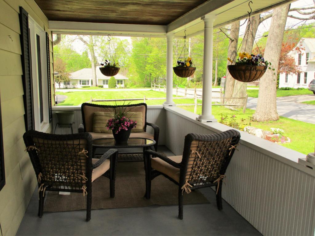 105 Fillmore Street Bennington, VT 05201 - Photo 4 of 35 Gallery Image 4