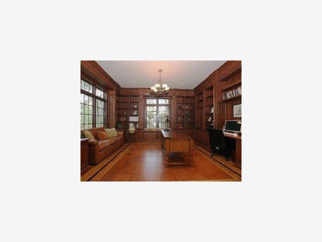 800 Berkeley Avenue Menlo Park, CA 94025 - Photo 5 of 9 a view interior of a house and livingroom with furniture