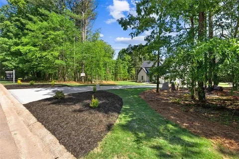 $980,000 | 705 Spratlin Mill Drive, Hull, GA 30646
