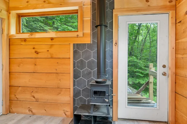 $215,000 | 171 Bell Road, Plymouth, NH 03264