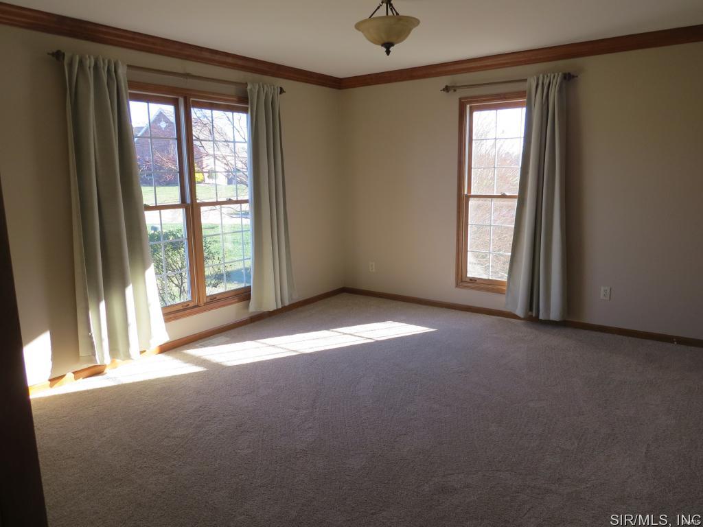 2906 Eagle Pointe Road Godfrey, IL 62035 - Photo 5 of 15 Gallery Image 5