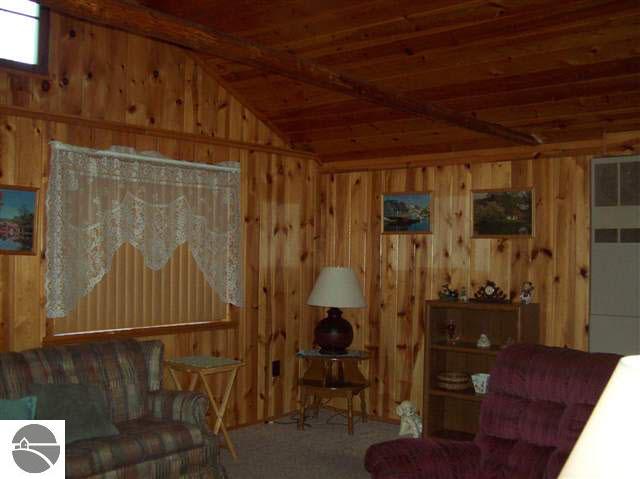 467 Abbott Road Rose City, MI 48654 - Photo 5 of 7 1752235-4.JPG