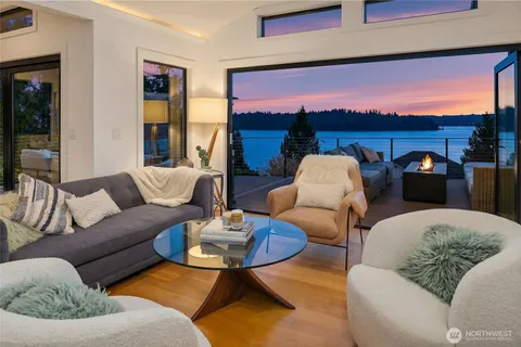 $5,198,000 | 4628 Forest Avenue Southeast, Mercer Island, WA 98040