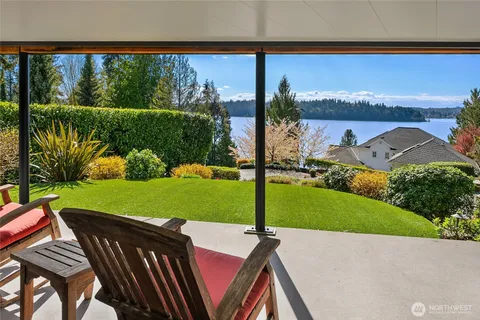 $5,198,000 | 4628 Forest Avenue Southeast, Mercer Island, WA 98040