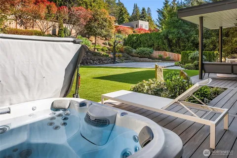 $5,198,000 | 4628 Forest Avenue Southeast, Mercer Island, WA 98040