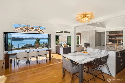 $5,198,000 | 4628 Forest Avenue Southeast, Mercer Island, WA 98040