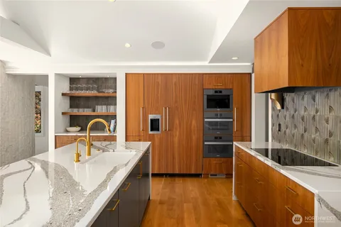 $5,198,000 | 4628 Forest Avenue Southeast, Mercer Island, WA 98040