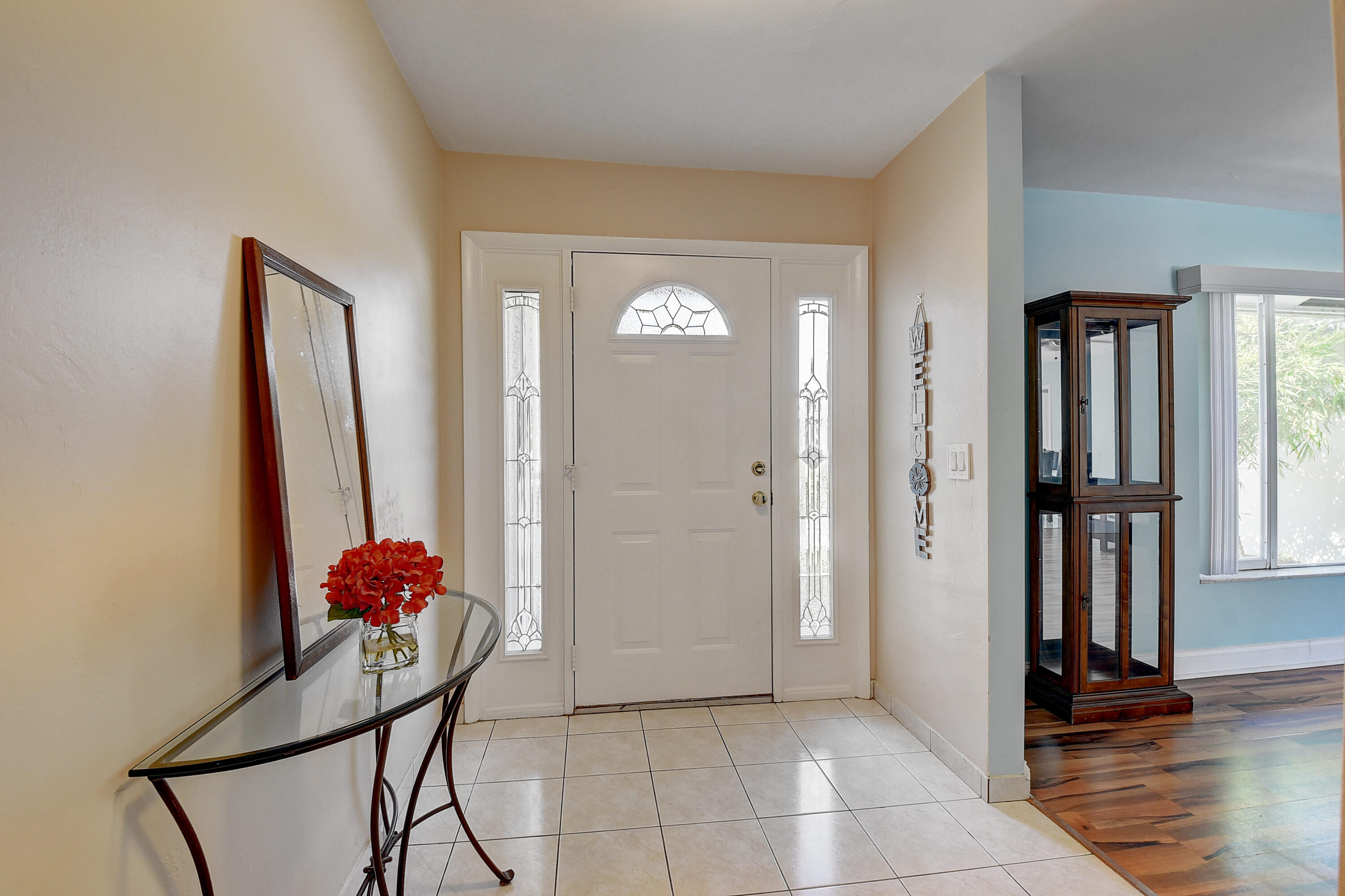 1300 Southwest 14th Street Boca Raton, FL 33486 - Photo 12 of 46 Foyer