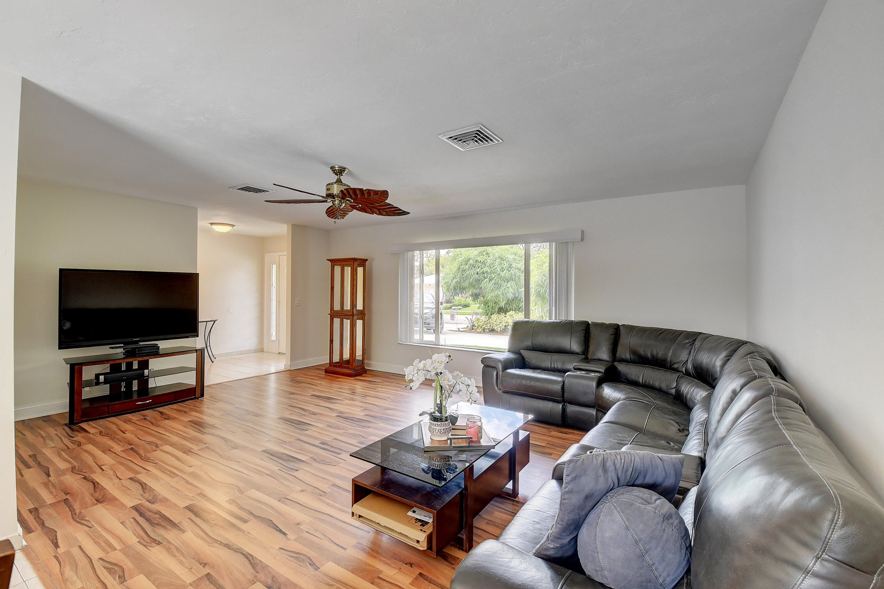 1300 Southwest 14th Street Boca Raton, FL 33486 - Photo 14 of 46 Living room