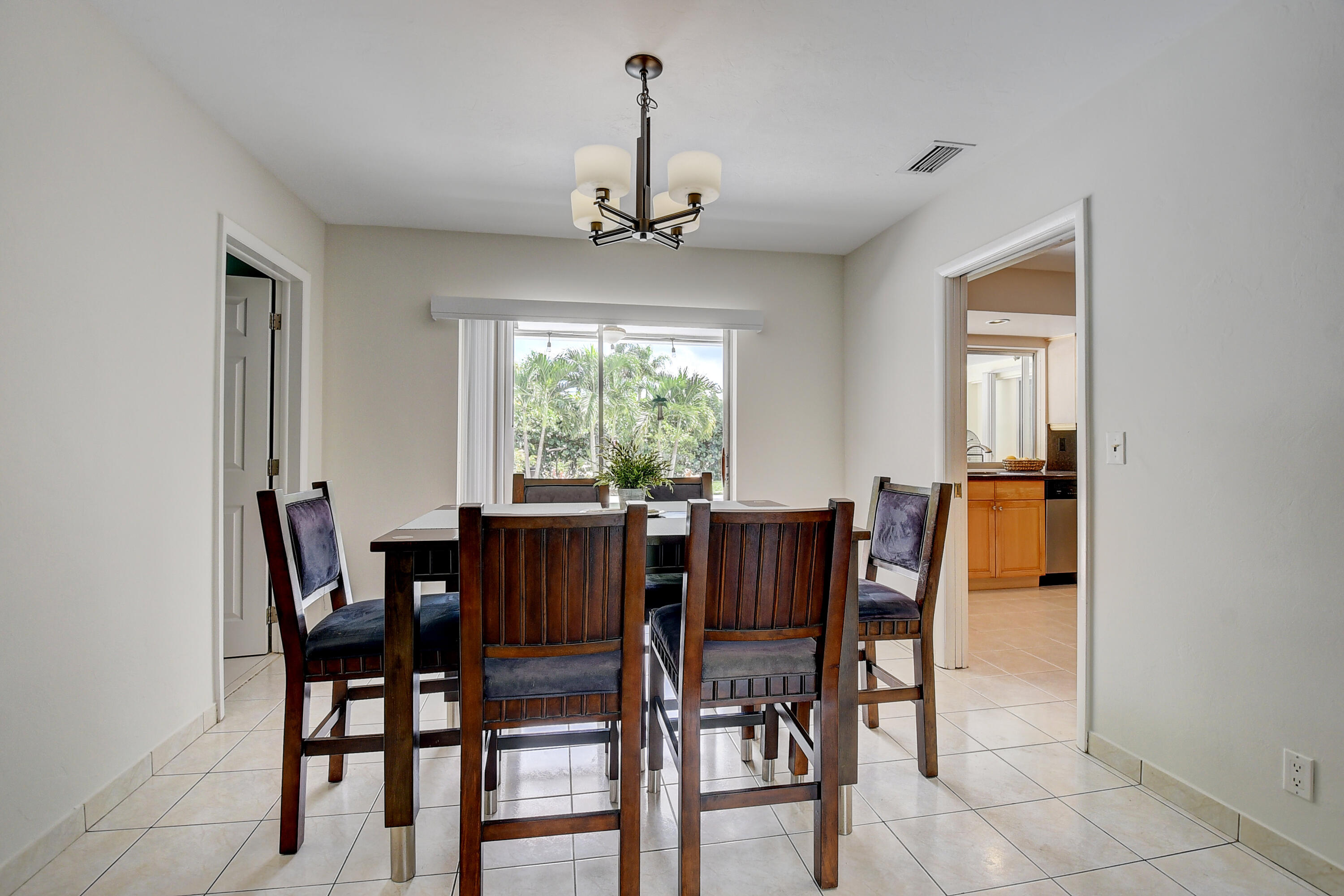 1300 Southwest 14th Street Boca Raton, FL 33486 - Photo 16 of 46 Dining room