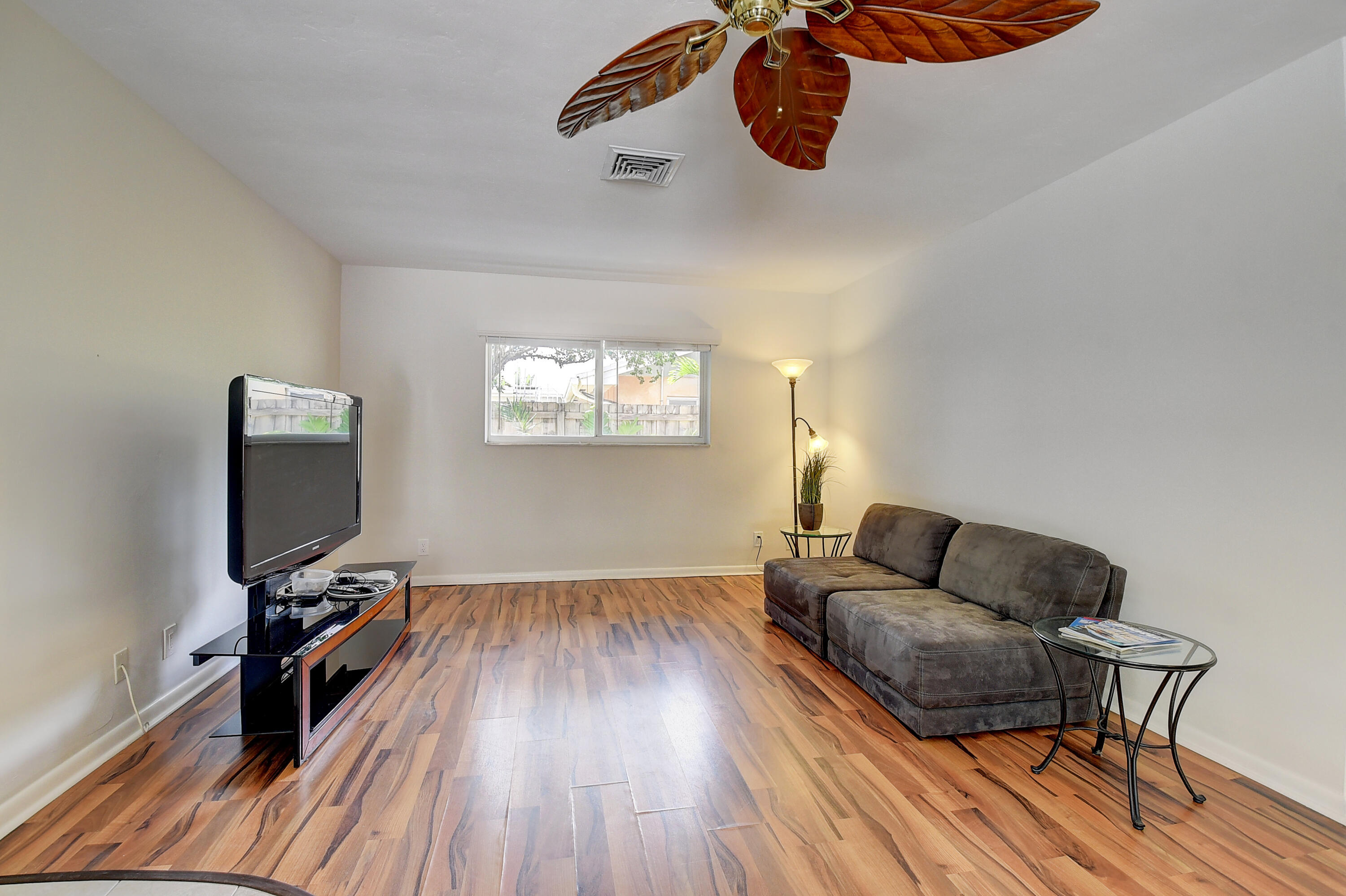 1300 Southwest 14th Street Boca Raton, FL 33486 - Photo 23 of 46 Family room