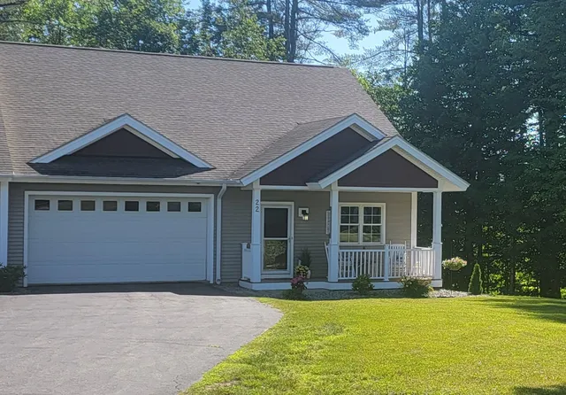 $529,000 | 22 Stonehenge Circle, Unit 7, Northfield, NH 03276