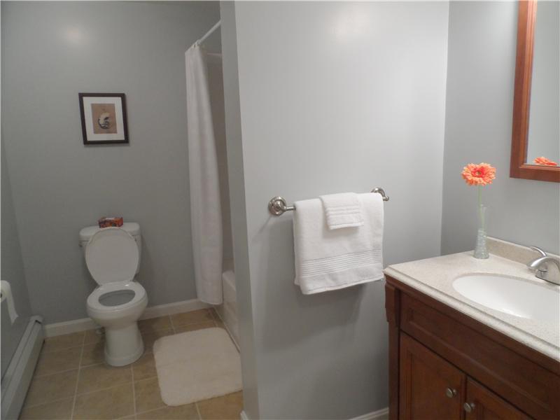 14 Jesse Road Topsham, ME 04086 - Photo 14 of 33 Exterior Front. Bathroom off hallway...