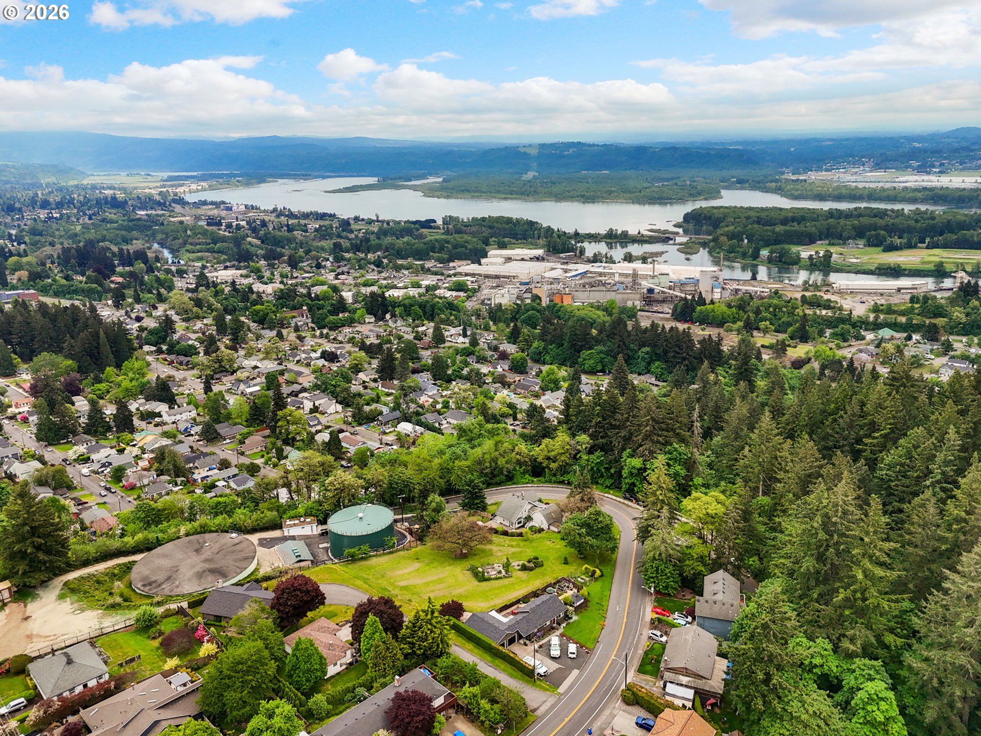 602 Northwest 18th Loop Camas, WA 98607 - Photo 4 of 47