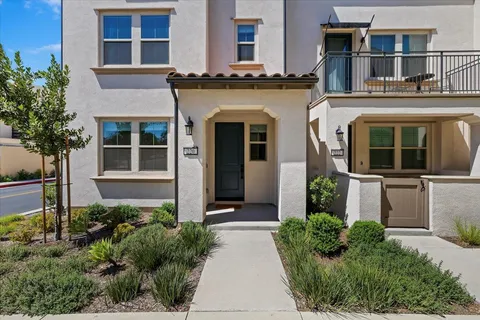 $1,070,000 | 220 Babson Court, Claremont, CA 91711