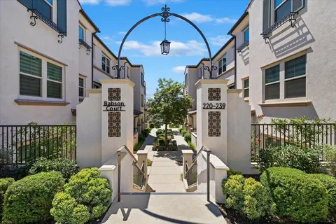 $1,070,000 | 220 Babson Court, Claremont, CA 91711