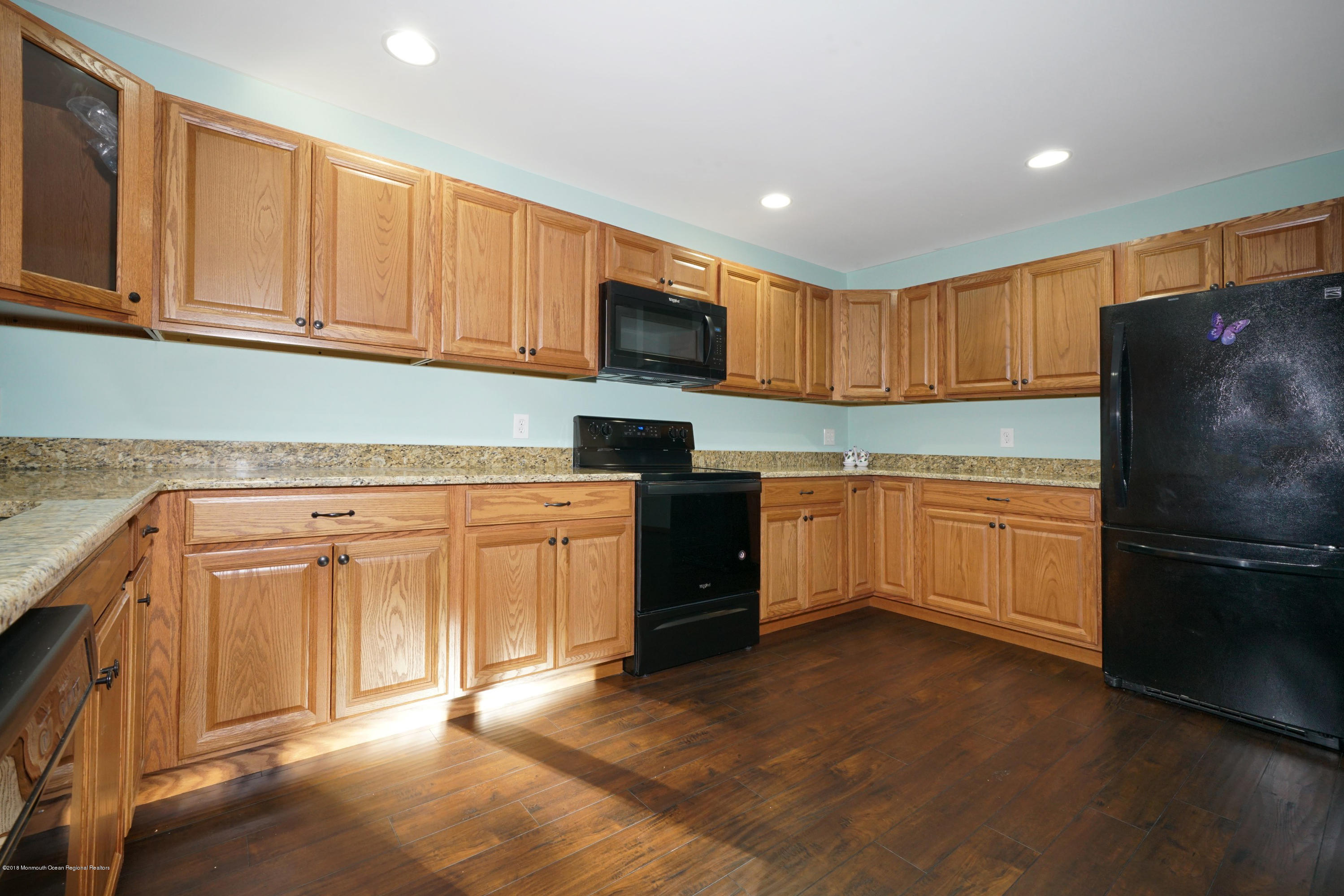 375 Millstone Road Millstone Township, NJ 08510 - Photo 6 of 18 5