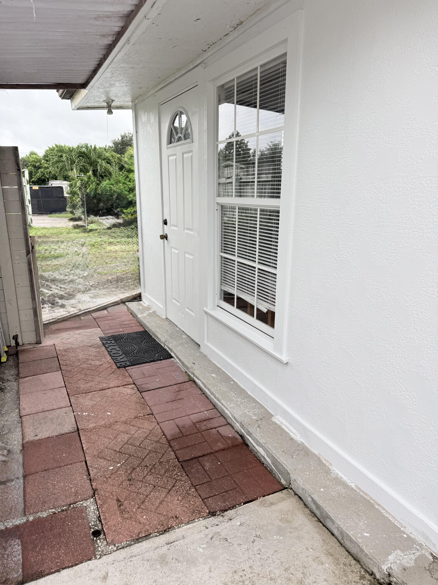 1503 Meridian Road, Unit A West Palm Beach, FL 33417 - Photo 3 of 8 IMG_1322