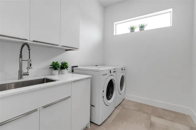 $2,375,000 | 2532 Fruit Tree Drive, Sarasota, FL 34239