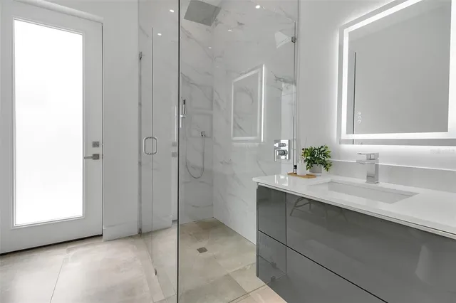 $2,375,000 | 2532 Fruit Tree Drive, Sarasota, FL 34239