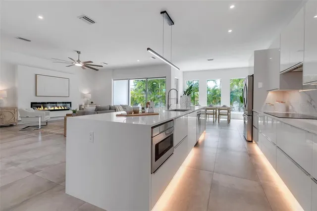 $2,375,000 | 2532 Fruit Tree Drive, Sarasota, FL 34239