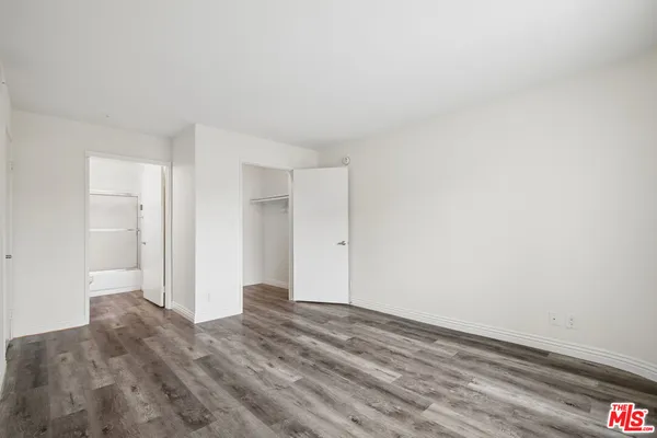 $2,695 | 870 Crenshaw Boulevard, Unit 202, Los Angeles, CA 90005