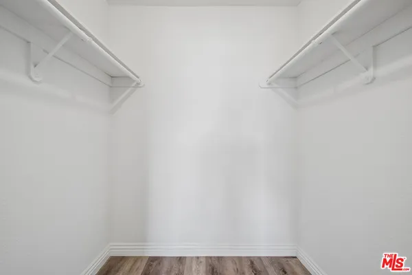 $2,695 | 870 Crenshaw Boulevard, Unit 202, Los Angeles, CA 90005