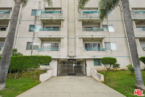 $2,695 | 870 Crenshaw Boulevard, Unit 202, Los Angeles, CA 90005