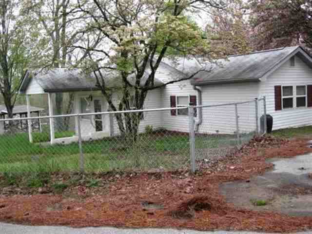 302 Gibson Road Easley, SC 29640 - Photo 1 of 6
