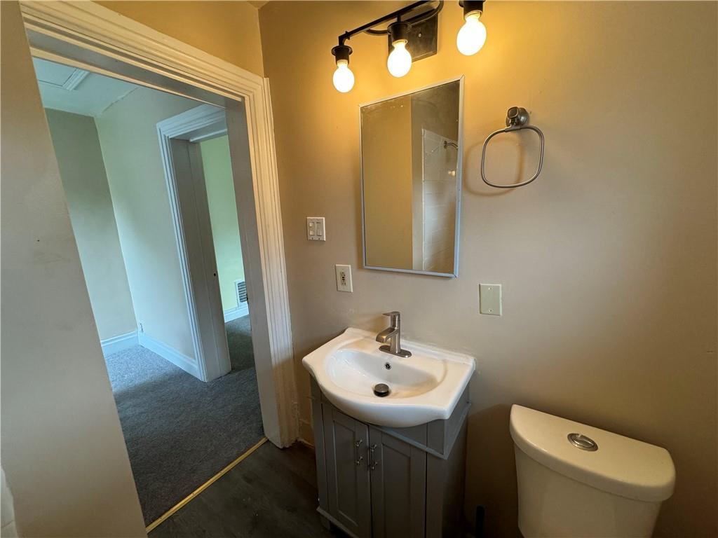 522 Cubbage Street Carnegie, PA 15106 - Photo 19 of 22 a bathroom with a sink a toilet and shower