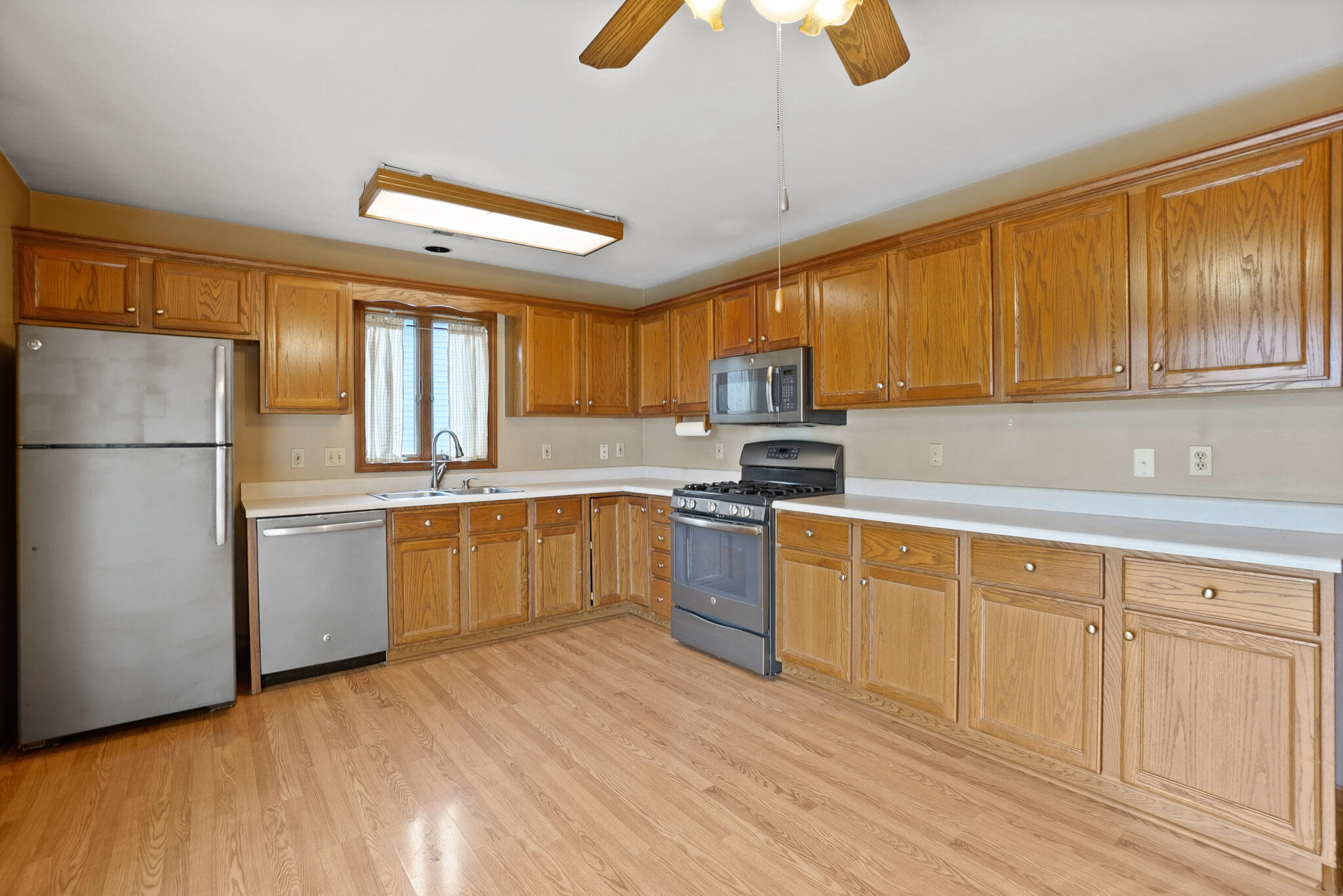 1932 Church Street Dyer, IN 46311 - Photo 6 of 20