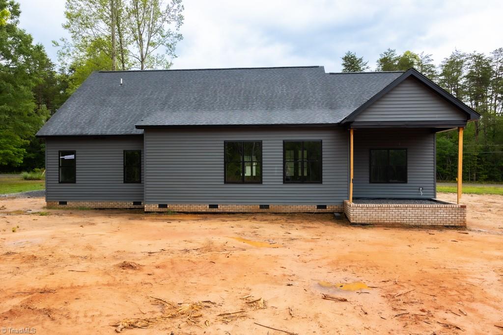 387 Vernon Road Reidsville, NC 27320 - Photo 7 of 11